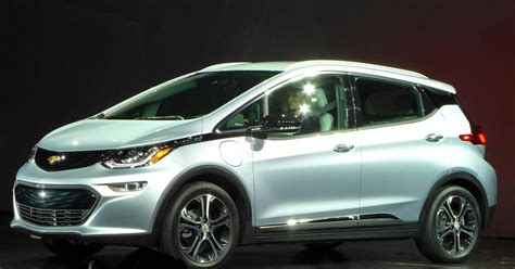 GM electric vehicle: Tax credit for General Motors plug-in cars will ...