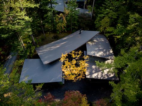 Four Leaves in Karuizawa by Kentaro Ishida Architects Studio - Architectural Review