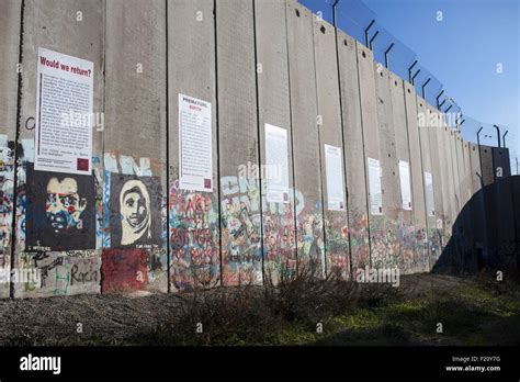 West Bank Wall Stock Photos & West Bank Wall Stock Images - Alamy