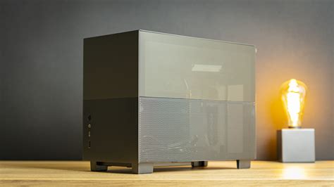 Lian Li Q58 Review: Best ITX Case Yet? | Tom's Hardware