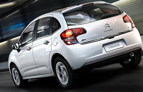 Citroen C3 Photos and Specs. Photo: Citroen C3 review and 26 perfect photos of Citroen C3