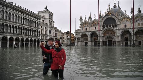 What happened when Venice, the 'Floating City,' sank | Grist