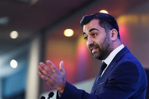 Humza Yousaf elected as new Scottish leader | PBS News