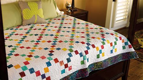 Irish Chain Quilt — Quilting Tutorials | Quilts, Irish chain quilt ...