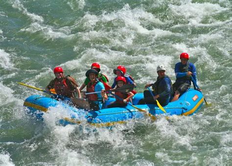 The 5 best rivers for a rafting adventure on your trip to Costa Rica