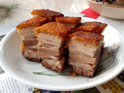 [Homemade] Amazingly Crunchy Chinese Roasted Pork : DavesRecipes