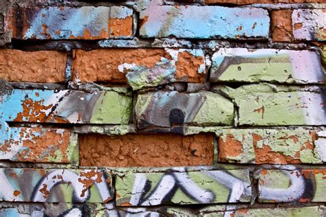 Wall Damaged Brick - Free Texture