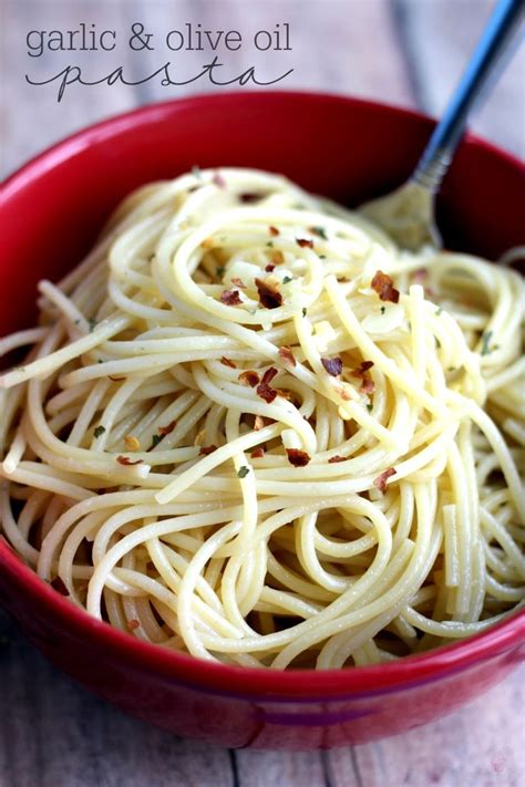 Garlic and Olive Oil Pasta | Recipe | Recipes, Olive oil pasta, Easy pasta recipes