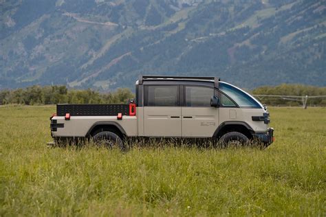 The American Bulldog: Canoo's electric pickup is a civilian adaptation of the military LTV