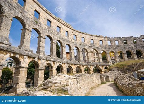 Ancient roman amphitheatre stock photo. Image of heritage - 8904528