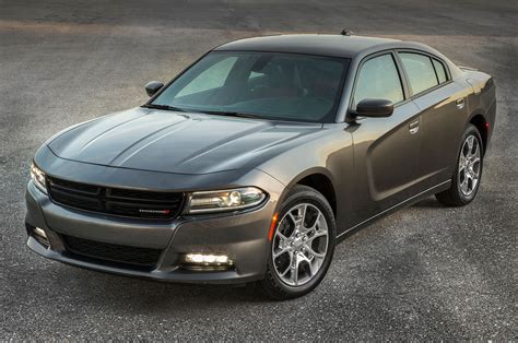 Dodge Charger R/T, SRT 392, SXT AWD 2015: Primer Manejo