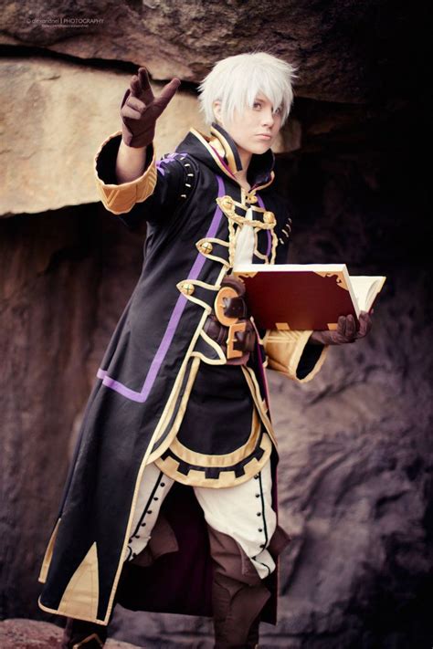 Fire Emblem: Awakening - Robin Cosplay