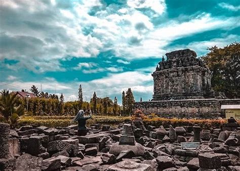 10 Gambar Candi Mendut Magelang, Harga Tiket Masuk Lokasi Sejarah Peninggalan Kerajaan ...