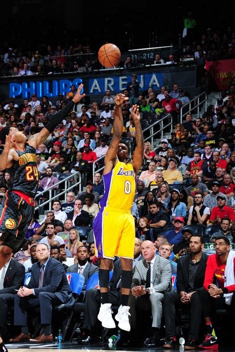 PHOTOS: Lakers at Hawks (11/02/16) Photo Gallery | NBA.com