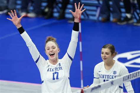 UK vs Arkansas Volleyball: A Comparative Analysis - ARNews Journal