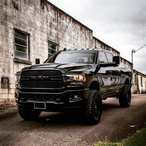 HDRams on Instagram: “2019 Ram 2500 Big Horn Black 📸: @caelencockrum #Ram #RamTrucks #2019Ram # ...