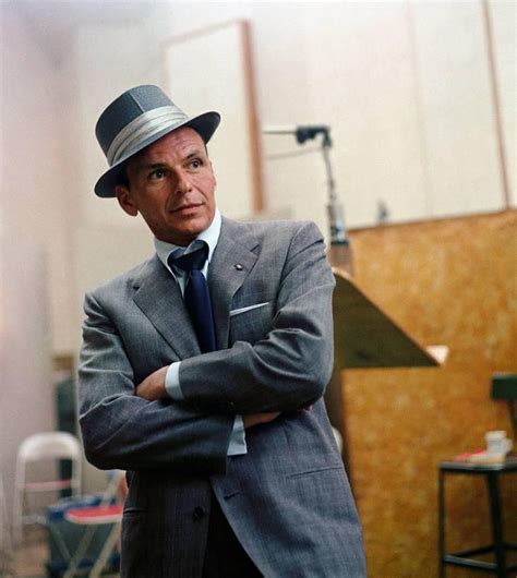 Frank Sinatra First Recording - Debut Terkenal