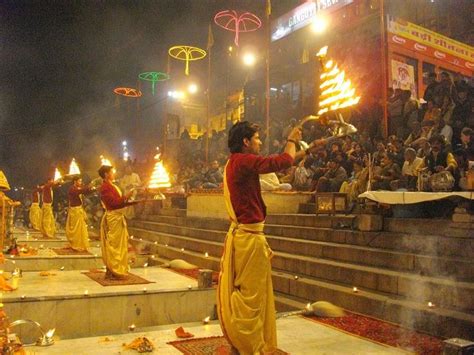 Mesmerizing Ganga 'aarti' in Patna | Varanasi, India tour, India