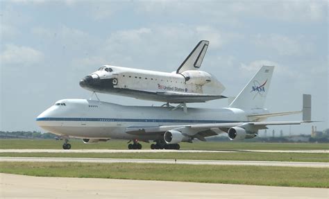 Photo essay: Shuttle transitions through Air Force bases