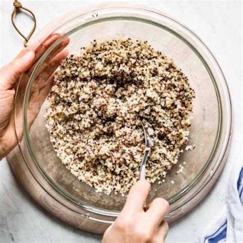 How To Cook Quinoa In Microwave (Quick & Easy) - Foolproof Living