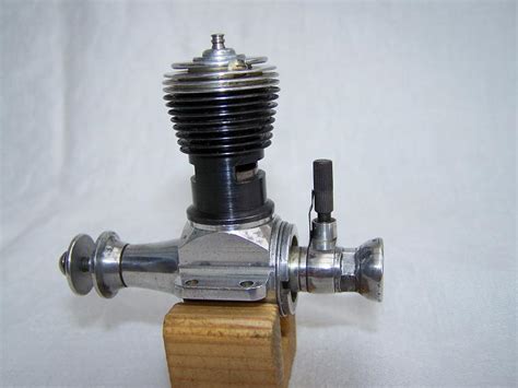 COX SPORTSMAN 2.5CC model glow plug engine