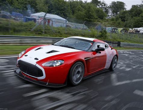 Aston Martin V12 Zagato Photos and Specs. Photo: Aston Martin V12 Zagato price and 23 perfect ...