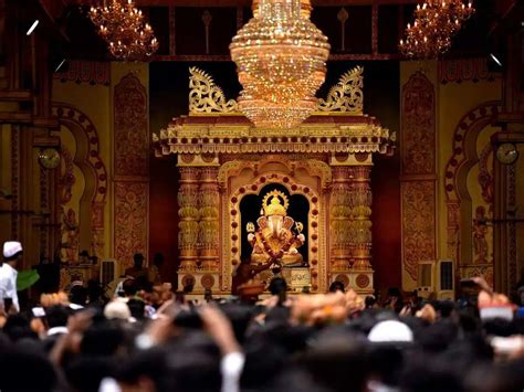 Dagdusheth Ganpati Temple - Maharashtra Bhraman