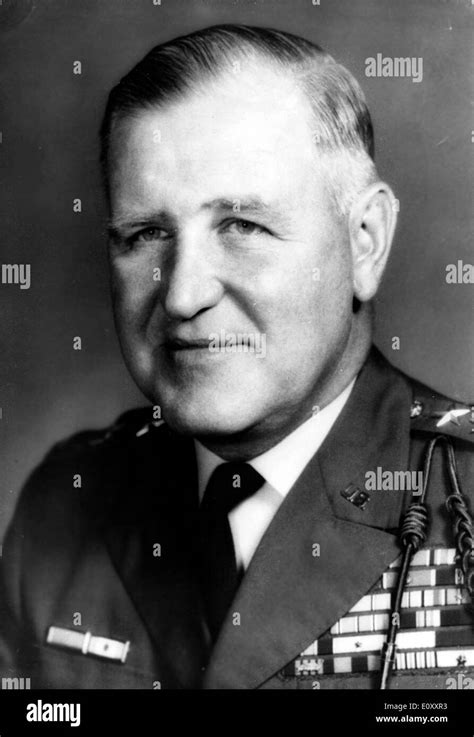 Army General Creighton Abrams Stock Photo: 69433255 - Alamy