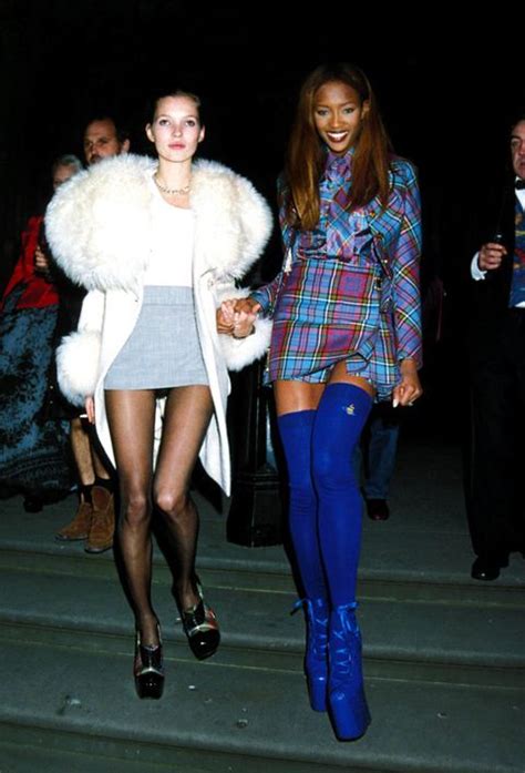 image Fashion Guys, Foto Fashion, Runway Fashion, Fashion Outfits, Fashion Tights, 1990s Fashion ...