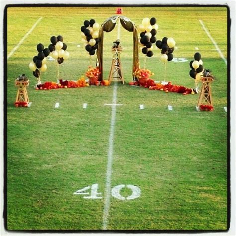 106 best images about Homecoming ideas on Pinterest | Football run ...