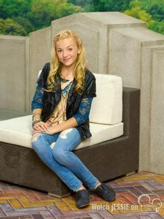 Emma Ross/Peyton List - Jessie Photo (37092770) - Fanpop