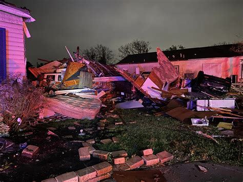 New Orleans tornado leaves '1 dead & 8 hurt' with homes torn & major ...