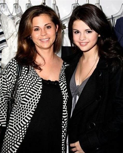 Amanda "Mandy" Teefey - Selena Gomez's Mother - DailyEntertainmentNews.com