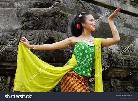 12,163 Javanese dancer Images, Stock Photos & Vectors | Shutterstock