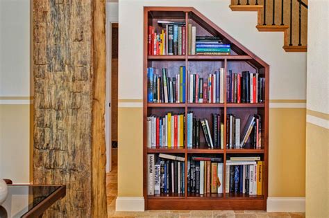 11 Sample Under Stairs Bookshelf For Small Space | Home decorating Ideas