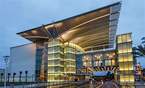 Builders Earn Raves for Orlando Arts Center Performance | 2015-11-09 | ENR | Engineering News-Record