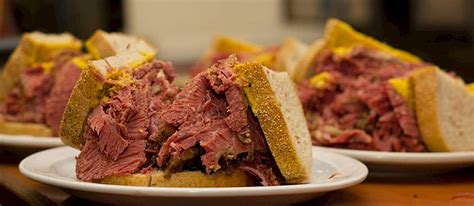 Where to Eat the Best Montreal Smoked Meat in the World? | TasteAtlas