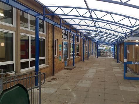 Stoke Bishop Primary School - Covered Walkway - Clovis Canopies