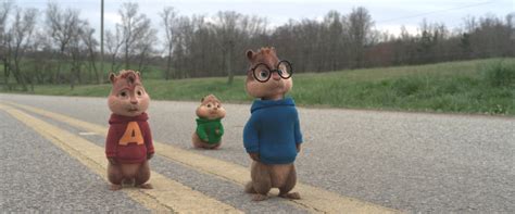 Alvin and the Chipmunks: The Road Chip movie review (2015) | Roger Ebert