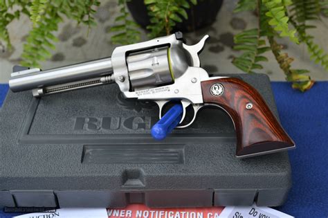 Rare Stainless Ruger Blackhawk 327 Fed Mag 8 Shot .327 Federal Magnum 5.5"