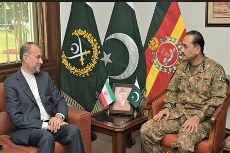 Iran FM, Pakistan army chief discuss security cooperation - Mehr News Agency