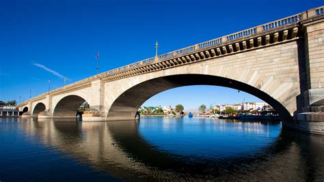 Our London Bridge is not falling down, Arizona officials say - CBS News