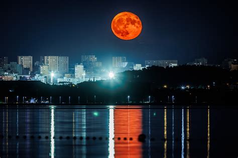 Superluna de agosto 2023: Cómo verla desde el primer día del mes