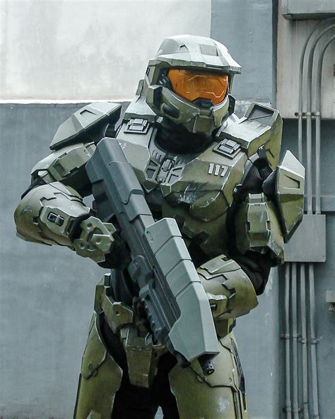 Mean Green Fighting Machine. My Master Chief Cosplay : r/halo