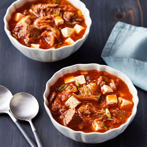 Kimchi Beef Stew (Kimchi Jjigae) - Instant Pot Recipes