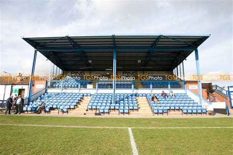 Gainsborough Trinity vs Nuneaton Town | TGS PHOTO LTD - Editorial Sports Photography