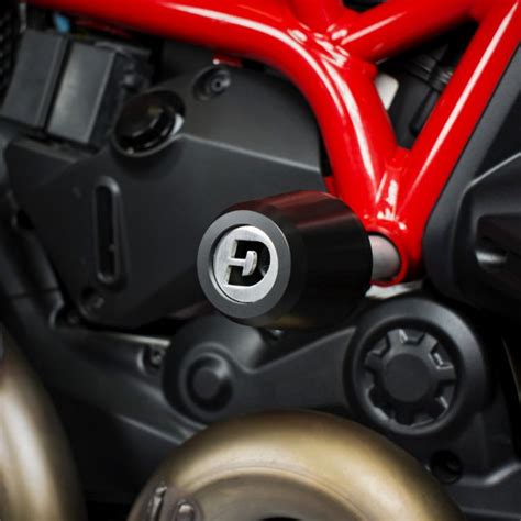 Ducati Monster 821 accessories - Urbano Bruni Moto