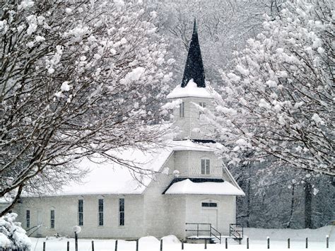 542156_Churches Covered in Snow (7) | Outdoor christmas photos, Outdoor christmas, Christmas photos