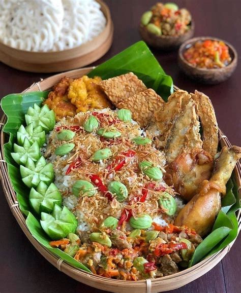 21 Cara membuat nasi liwet rice cooker, gurih dan sedap