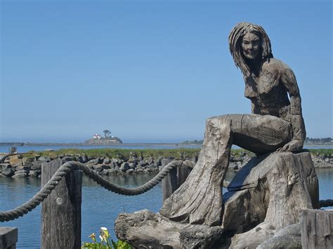 Crescent City's Chainsaw Carved Mermaid Statue - Mermaids of Earth